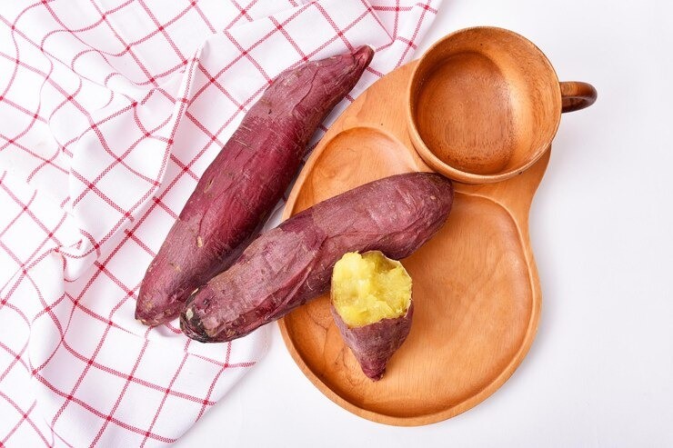 ubi rebus untuk diet, jagung rebus untuk ibu hamil, sarapan sehat ibu muda, makanan karbo kompleks, sarapan rendah kalori, ubi vs nasi, menu sarapan tradisional sehat